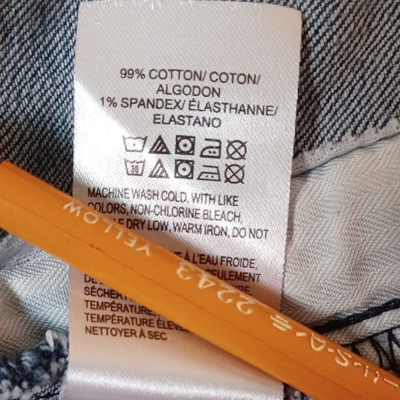 A Lucky Brand Tomboy Trucker Blue Denim Jean Jacket - Picture 5 of 16